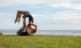 出汗會讓皮膚變好，那麽運動出汗和熱出汗一樣的程度達到的效果一樣嗎？