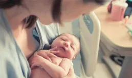 縣城月子中心成寶媽「避難所」，5萬塊買1個月的清靜值不值？