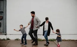 為什麽男孩子的成長一定要父親的參與？那些讓人猝不及防的神評！