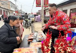 【新春走基層】年貨大集「趕」起來 濃濃年味「熱」起來