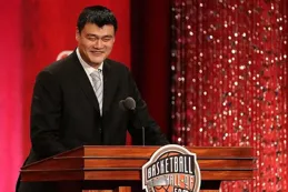 詹姆士10次榮膺全明星票王NBA歷史最多，喬丹9次第二