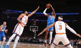 亞歷山大39分狂勝尼克斯：單節爆砍20分大笑慶祝 已領跑MVP爭奪戰