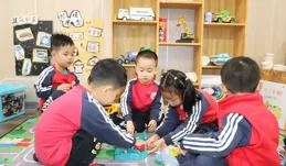 「境」潤童心 「域」見美好——東營市藍天幼稚園開展區域觀摩評比活動