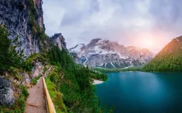 繪就大地的斑斕詩章