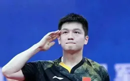 樊振東把桌子掀了，斷送自己的職業生涯？和馬龍陳夢相比值得嗎？