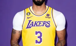 湖人遭遇獨行俠爆冷失利，裏夫斯表現低迷，未來賽程或成反彈契機