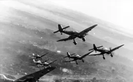 德國為何未能開發四引擎轟炸機？