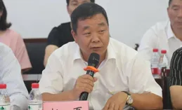 中美網友對年輕人生孩子問題大討論，原來美國生孩子如此昂貴