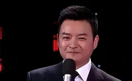 20年過去了，巔峰時期從央視辭職，堅持赴美的李佳明，如今怎麽樣