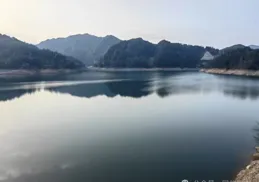 「重慶秀山鐘靈水庫今年又遭幹旱」？當地回應