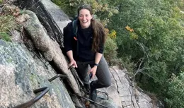 美軍終於公布了她的身份......