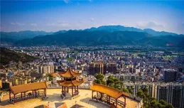 2025年，天秤座有望火遍社交圈，幸福滿分指日可待！