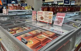 年輕人做年夜飯盯上預制菜：一桌僅需200元，胡椒豬肚雞月銷上萬單