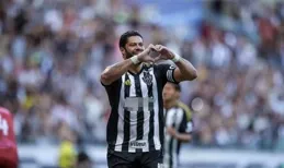 38歲胡爾克平地起驚雷：35公尺重炮轟死角！6場7球霸王式慶祝