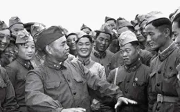 37年，許世友拒絕和雷明珍復婚後，對陳賡說：她把我的心砸碎了