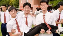 孫卓裝扮引熱議，孫海洋與網友互動，用圖片代替語言看出他的心酸