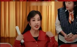 劉曉慶代言阿裏廣告，穿42年前5元紅襯衫瞬間熱銷