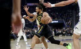 4日比賽綜述：柯瑞三分12中2勇士勝魔術 布克丟絕平罰球憾負拓荒者