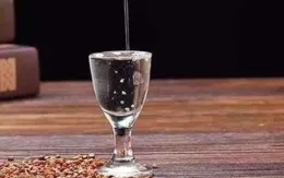 能喝兩斤多白酒是什麽水平？