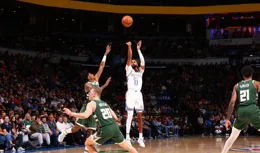 慘遭4連敗！公鹿三巨頭全部缺陣，半場落後34分，29分慘敗給雷霆