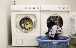 男的真的會把所有衣服從上到下都扔洗衣機嗎？