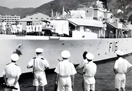 1953年英國炮艦侵入珠江口囂張挑釁，我軍一炮轟去：現在不是清朝