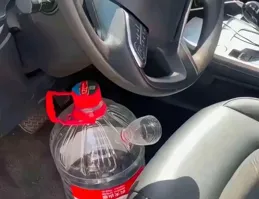 【今日搞笑】看的出來我吃的很認真，但別人身上油點子該咋解釋啊