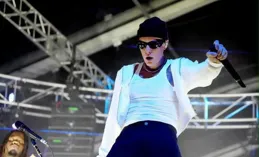 賈斯汀·比伯持續引擔憂，踩褲腿行走黑眼圈嚴重，海莉被曝遭朋友勸離