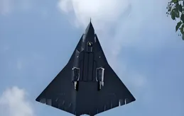 從試驗機殲36和殲50的細節比較，看未來國產六代機發展方向