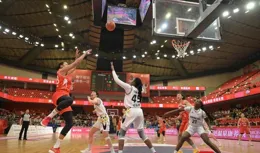四川女籃挺進WCBA季後賽四強 總教練帕登：希望季後賽取得全勝