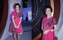 章小蕙才是時光尤物！穿小香風+牛仔褲，61歲肌膚緊實沒有衰老感