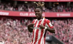 天崩開局，開場染紅+半場丟球，十人羅馬做客畢巴，總分已被扳平