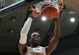 絕殺！CBA最大黑馬誕生！最新積分榜一夜變天：遼寧隊排名大跌