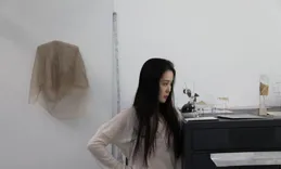 五年來，這位藝術家撿拾失能物品，讓它們「重生」