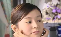 45歲陳喬恩無濾鏡照曝光，網友直呼，原來明星不修圖也長這樣！