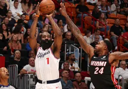 轟24+11+8引三人20+：哈登背靠背20+10太辛苦 泰隆盧妙手造奇兵