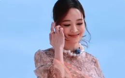 【浪姐6】首播！王珞丹嫩了，葉童銀發時尚，卡莉努引全場尖叫