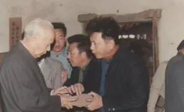 1986年，項南因「晉江假藥案」退休，他說：從此我和福建一刀兩斷