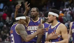 太陽對布克、杜蘭特要價出爐！7首輪+2年輕球員，火箭梭哈他倆?