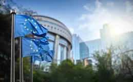 美國最擔心的已出現，盧沙野發話不到24小時，歐洲撤銷對華制裁