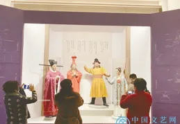 在博物館裏見到的古代服飾中，有哪些大膽配色讓你眼前一亮？