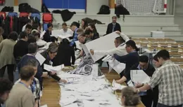 「奪島」陰影下，格陵蘭島選舉反對黨成贏家：「我們不想成為美國人！」