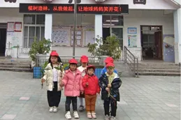 宜賓市南溪區南溪街道中心幼稚園開展植樹節主題教育活動