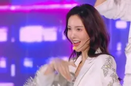 祝緒丹【乘風2025】初舞台殺瘋了！扇子舞燃炸全場