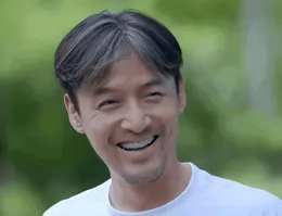 明星素顏大揭秘，卸妝後竟成路人甲，真相讓人忍俊不禁