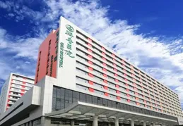 工位對面空了，才懂友情空位的痛