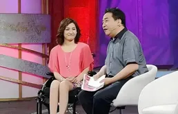 22歲癱瘓女孩坐輪椅重返舞台：當命運按下暫停鍵，她用三倍速重塑