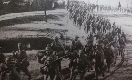 豫東戰役，我軍瀕臨險境，國軍被俘將領比粟裕還急：你會不會打仗