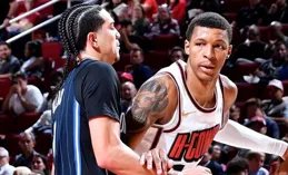 引發熱議！26+18悍將以一份雙向合約加盟火箭，他將穿上21號戰袍