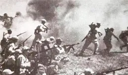 軍長怕死叛變，副排長帶領戰士突圍，後來兩人結局大不相同